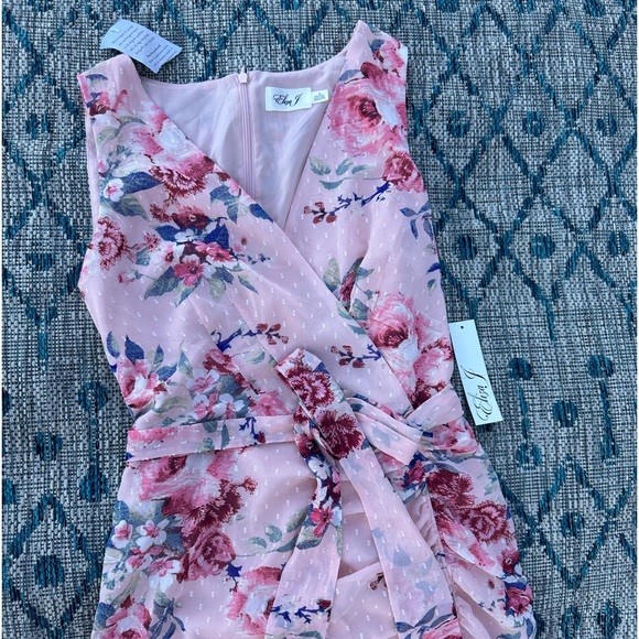 Eliza J Dresses Eliza J Floral Ruched Chiffon Faux Wrap Dress wedding guest - Picture 7 of 8